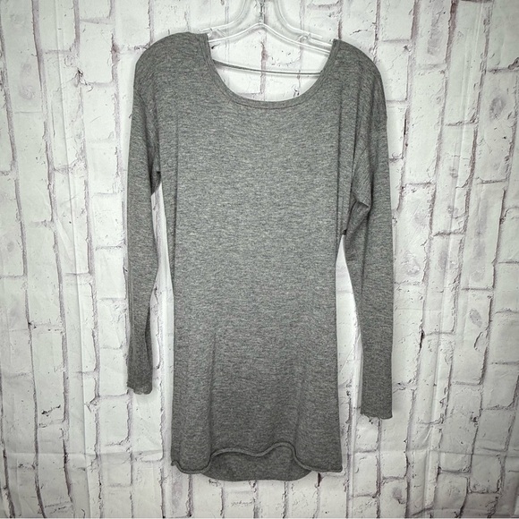 Athleta 100% Cashmere Drishti Sweater Size M Gray Quiet Luxury Balletcore Yoga - Picture 1 of 8